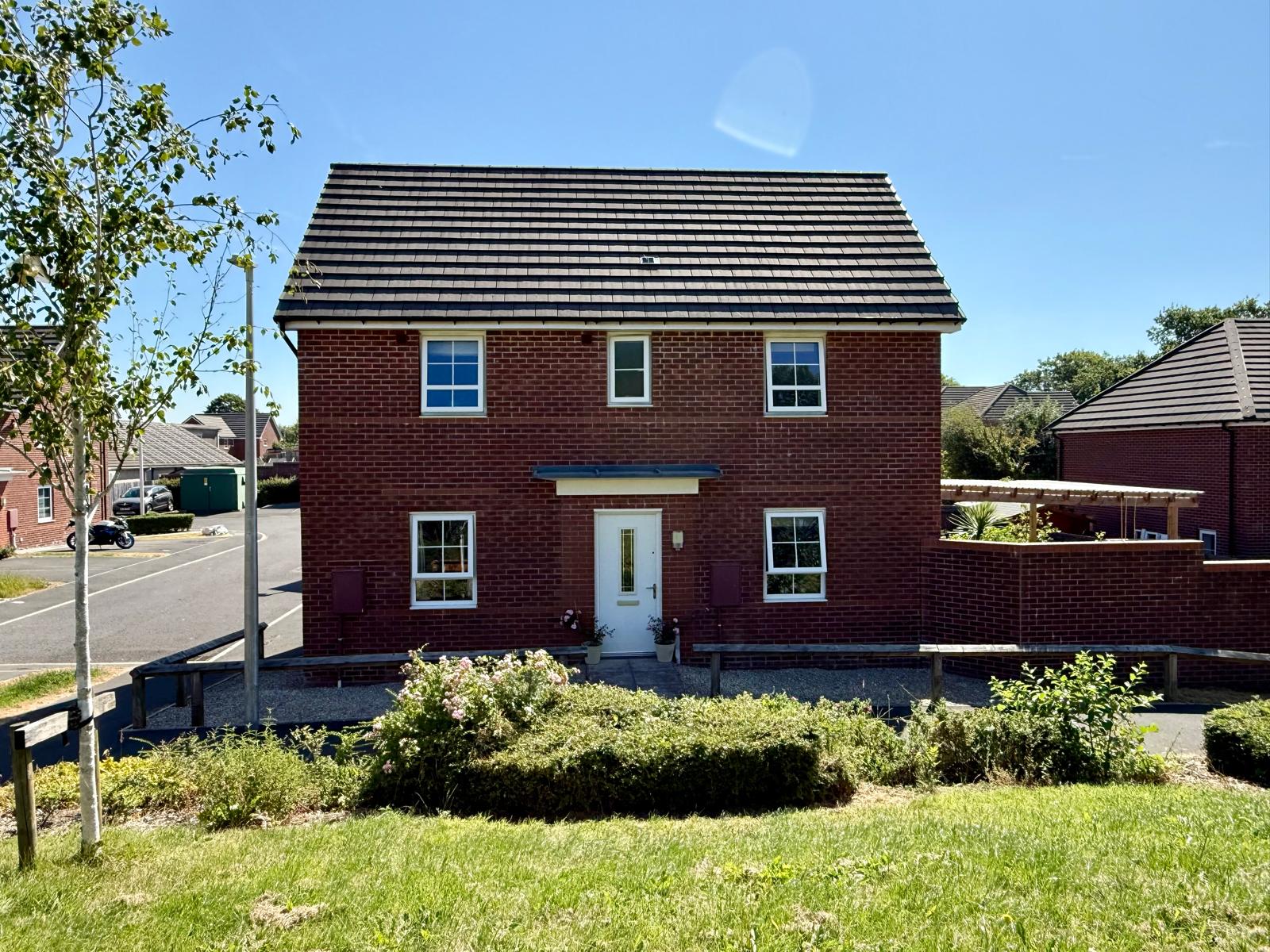 Detached House in Swansea