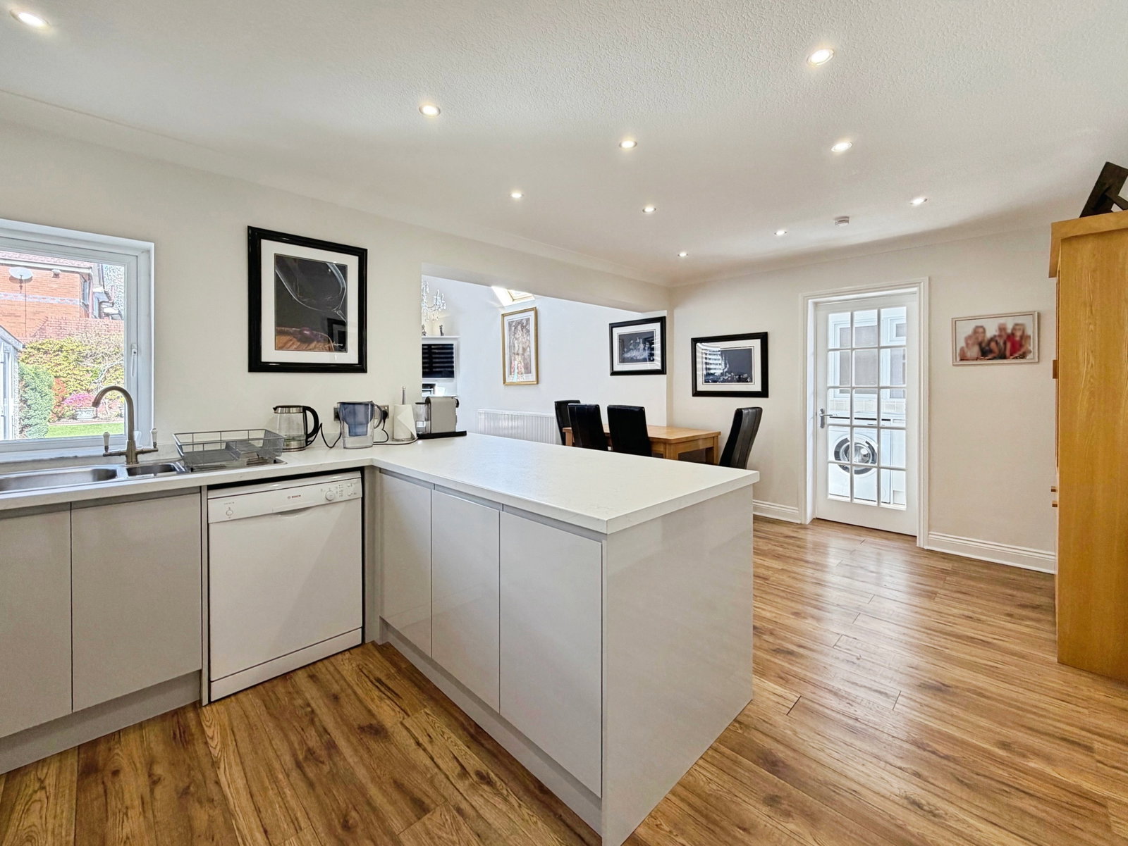 Bungalow for sale in Preston, Oaktree Avenue, Ingol, Preston, Lancashire, PR2 3UJ, 1988 m²