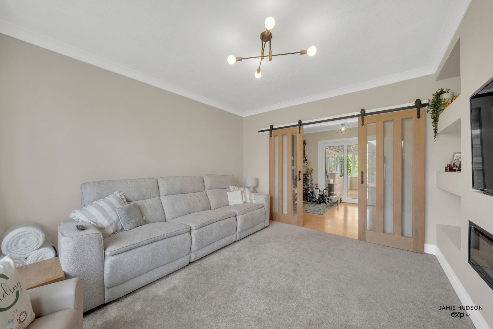 Semi Detached House in Burnley