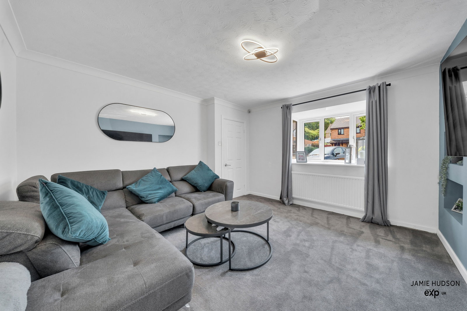 Semi Detached House in Burnley