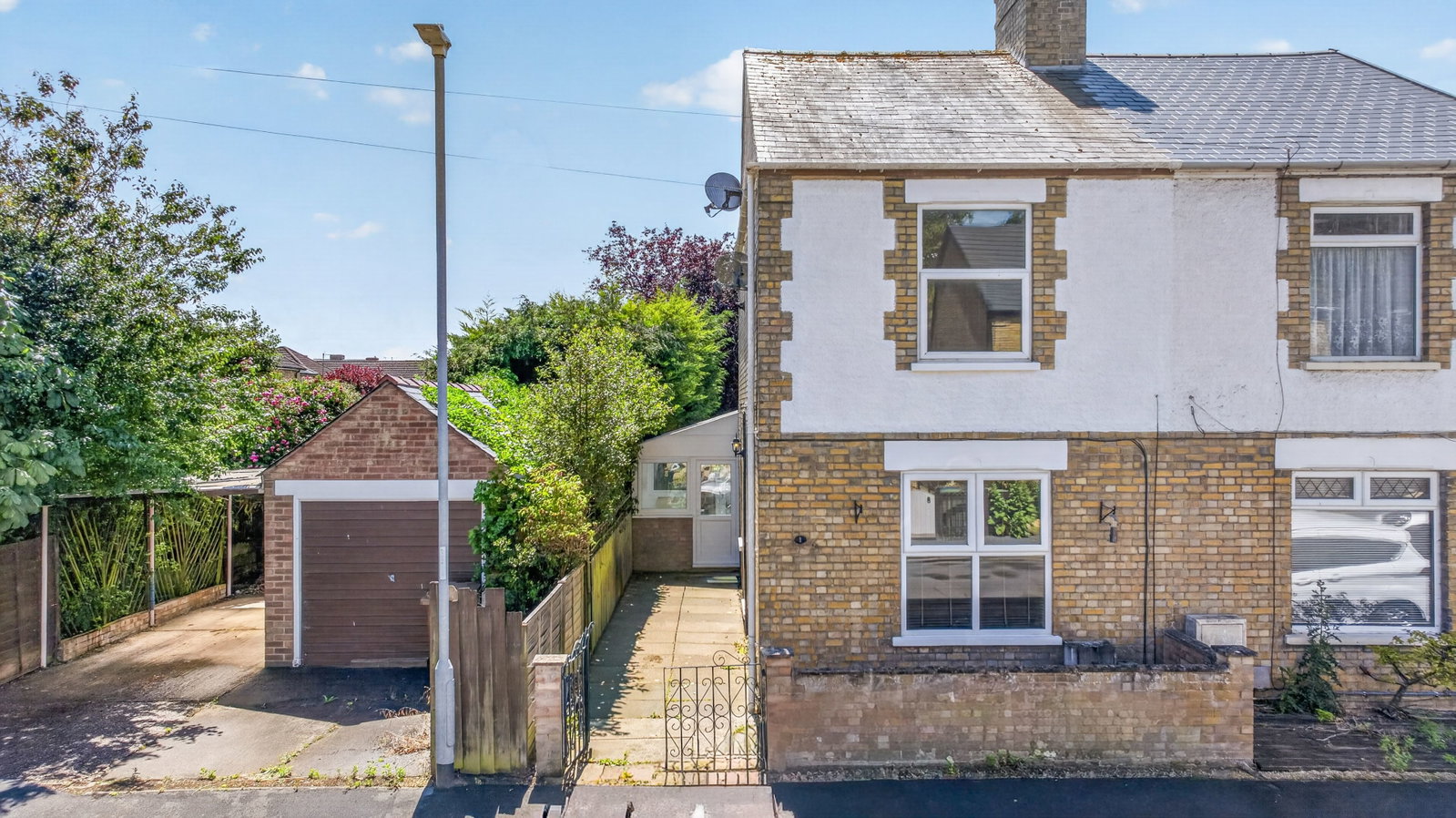 Semi Detached House in March