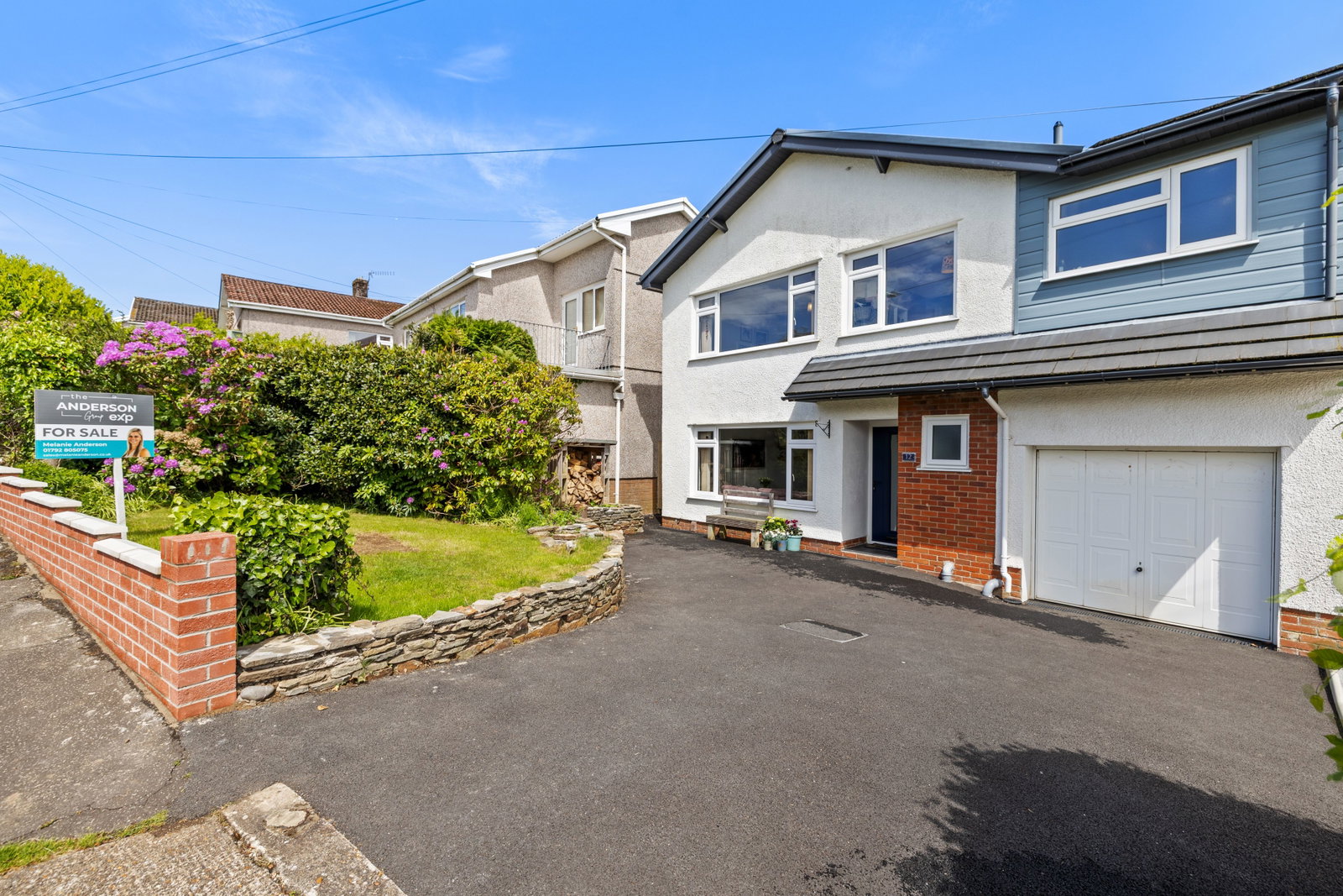 Detached House in Swansea
