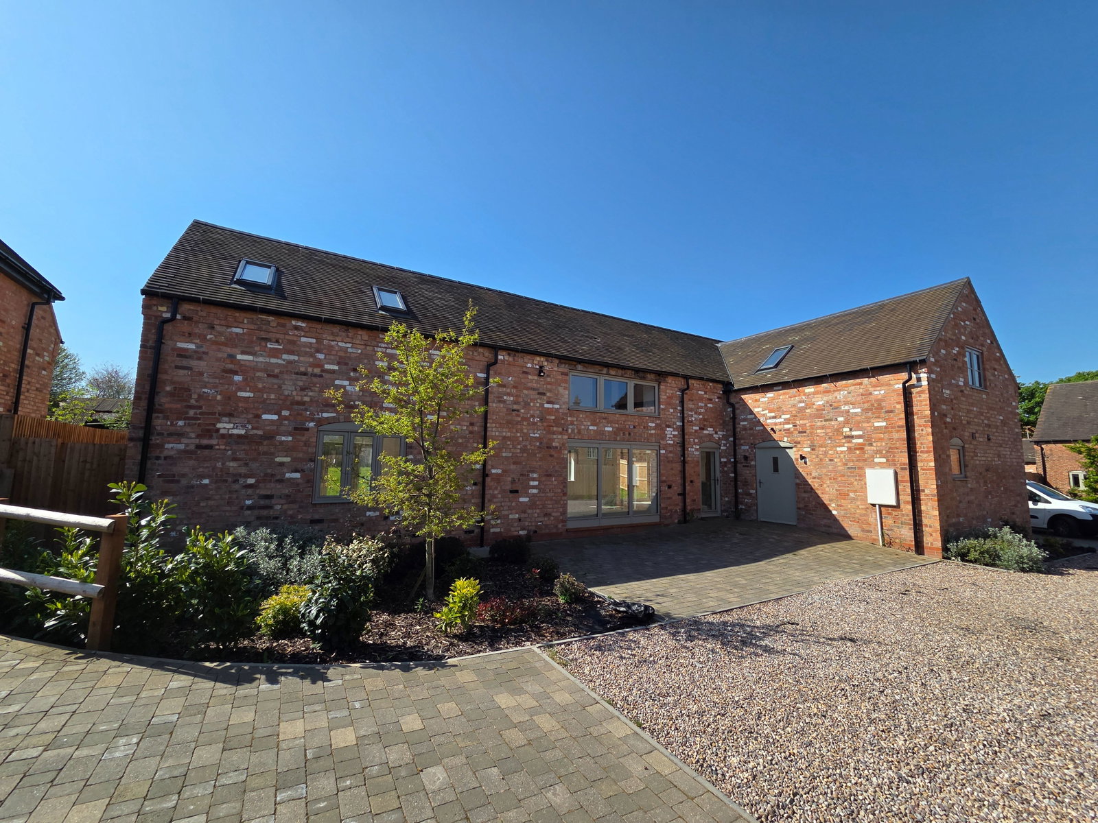 Semi Detached House in Atherstone