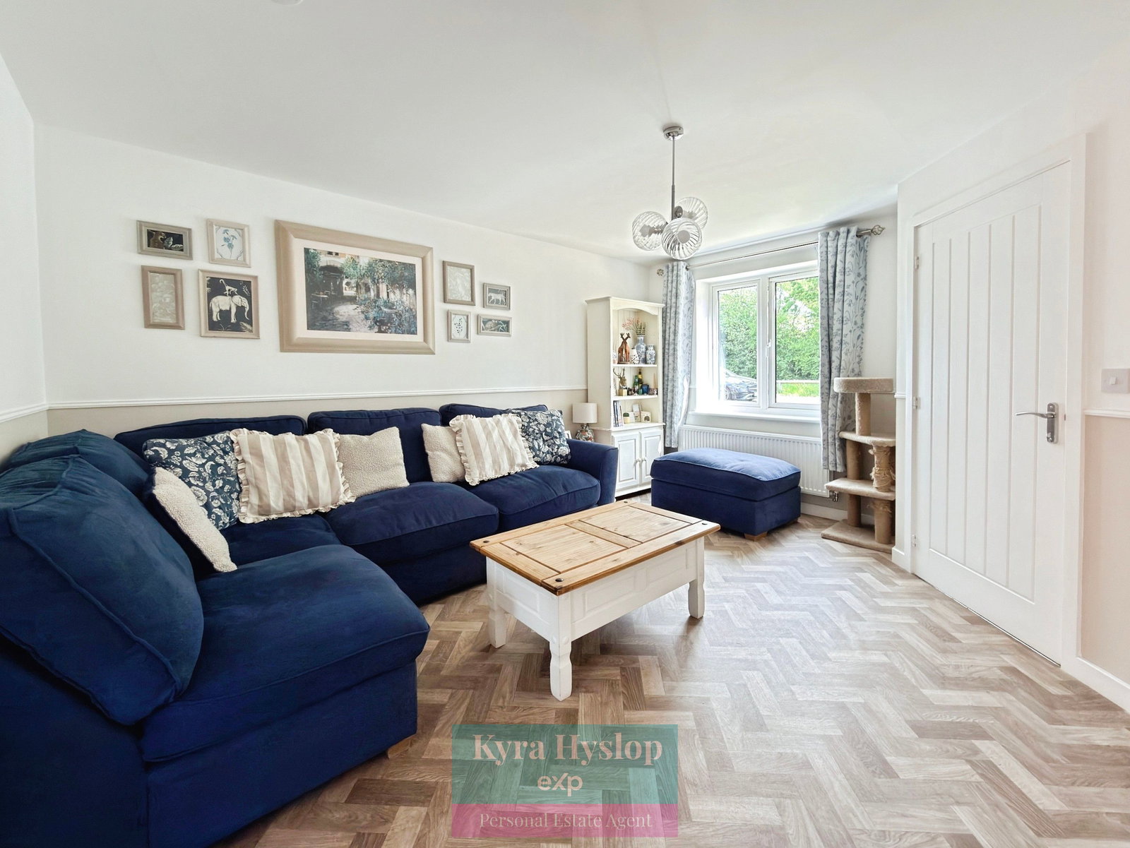 Semi Detached House in Exeter 