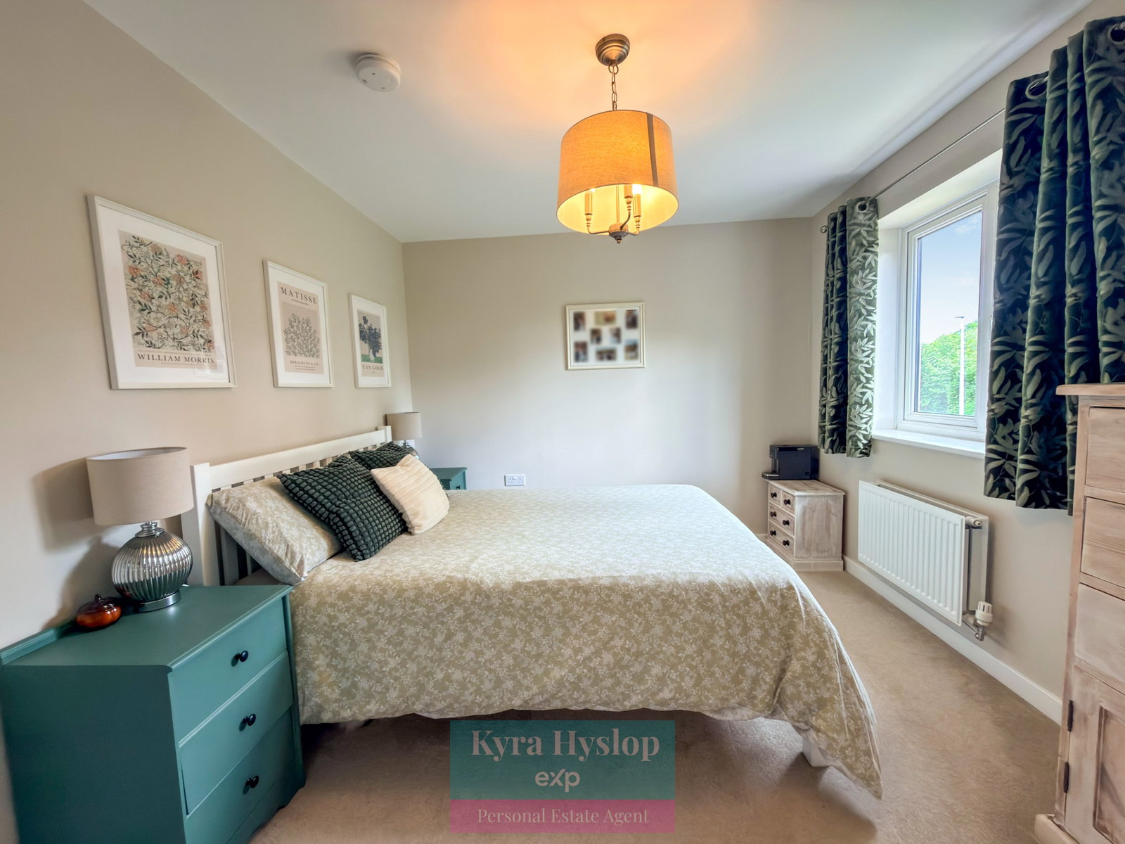 Semi Detached House in Exeter 