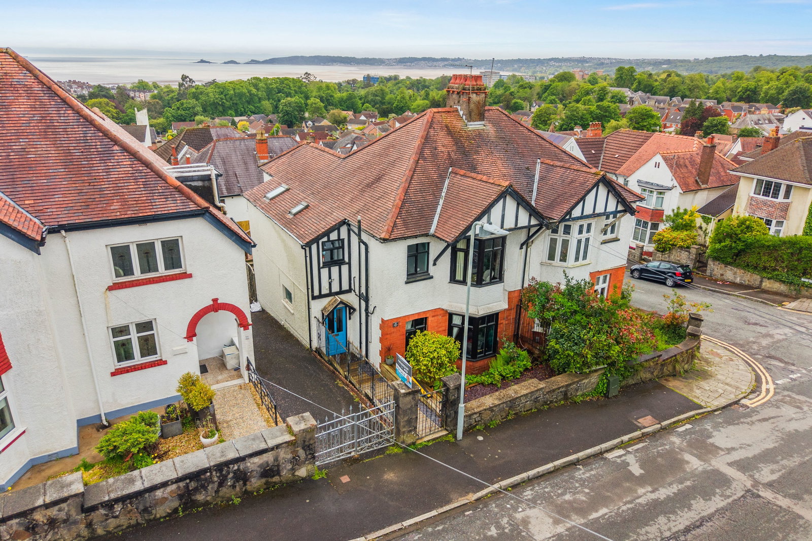Semi Detached House in Swansea