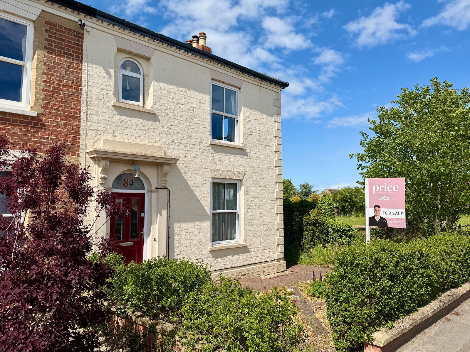 Semi Detached House in York