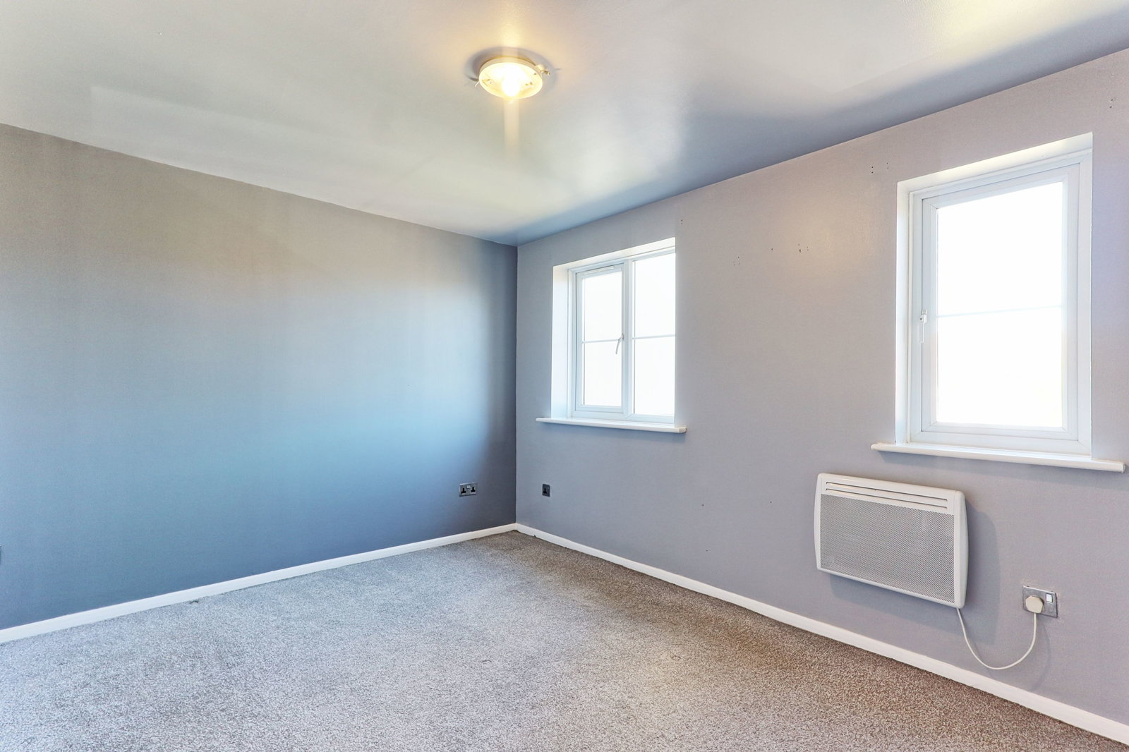 Flat in Grays 3
