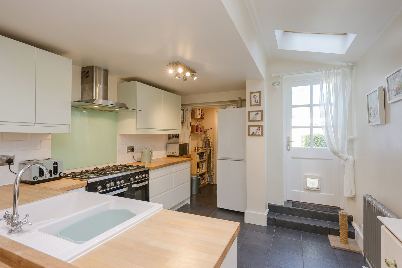 Semi Detached House in New Malden