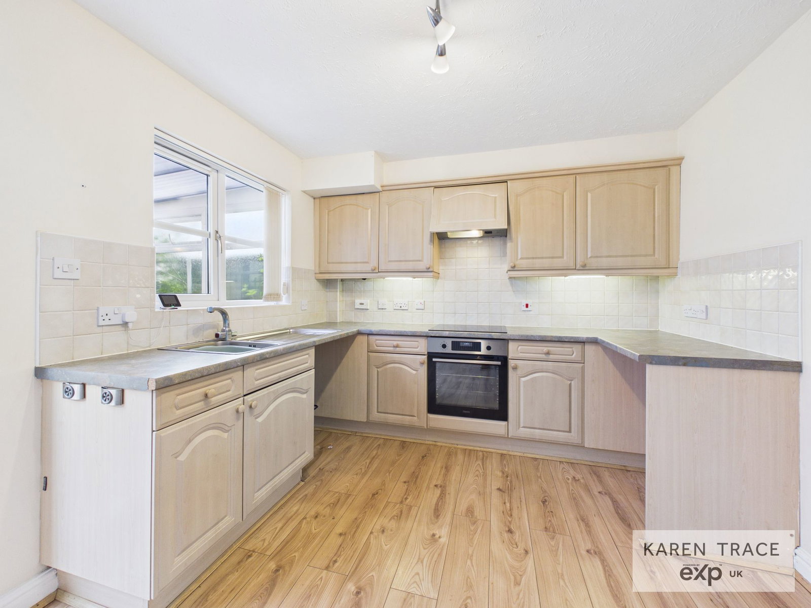 Terraced House in Par