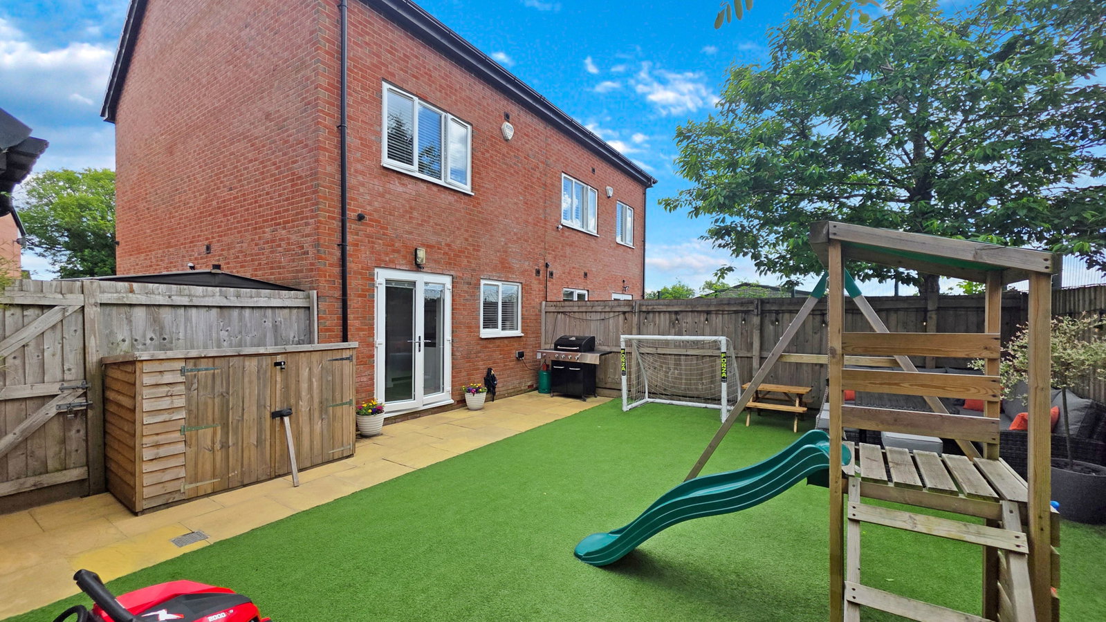 Semi Detached House in Manchester