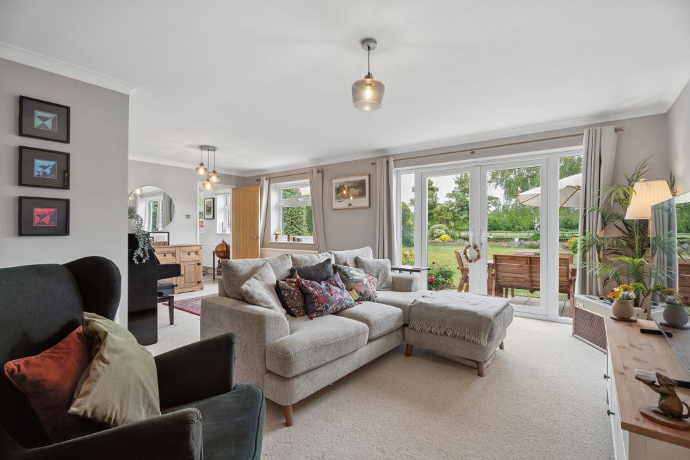 Bungalow in Witney