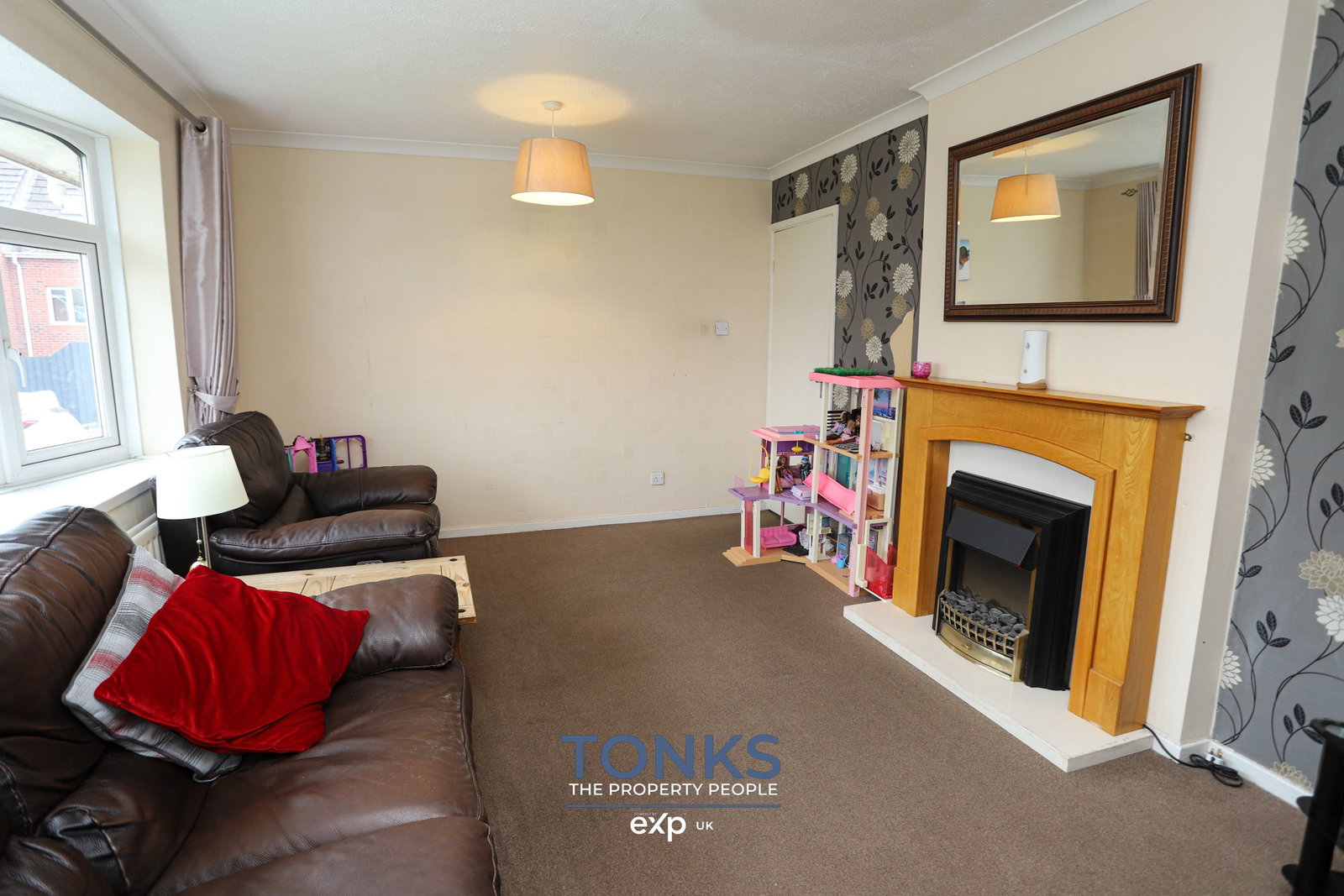 Semi Detached House in Brierley Hill