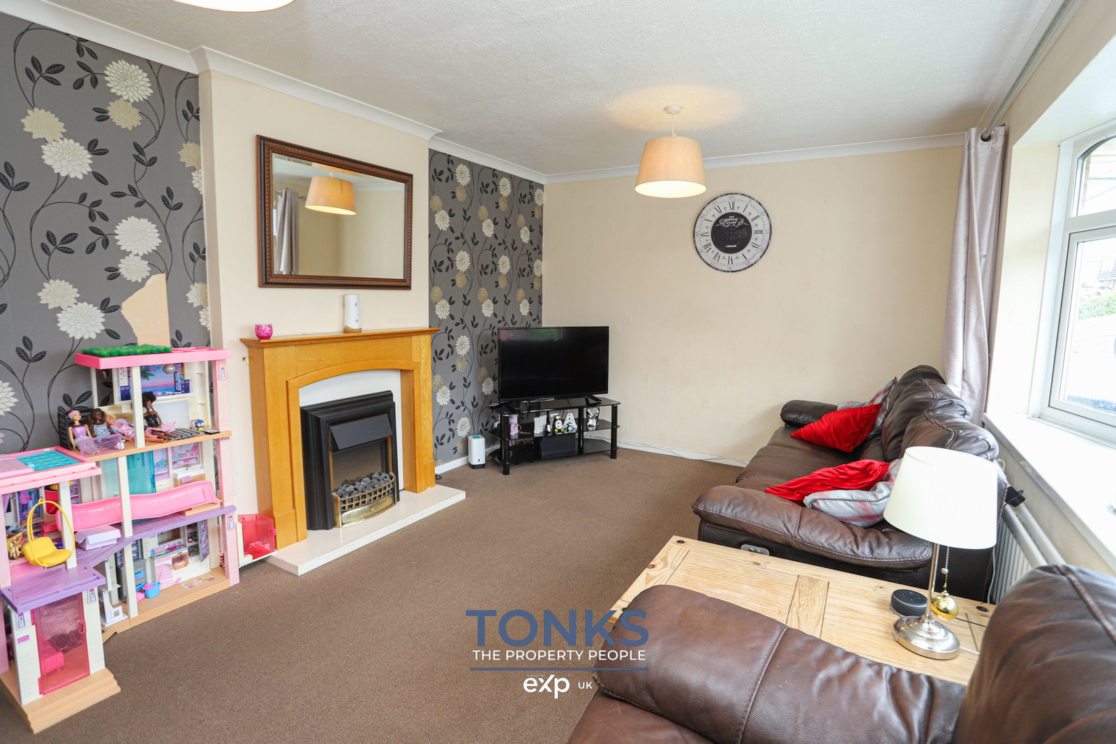 Semi Detached House in Brierley Hill