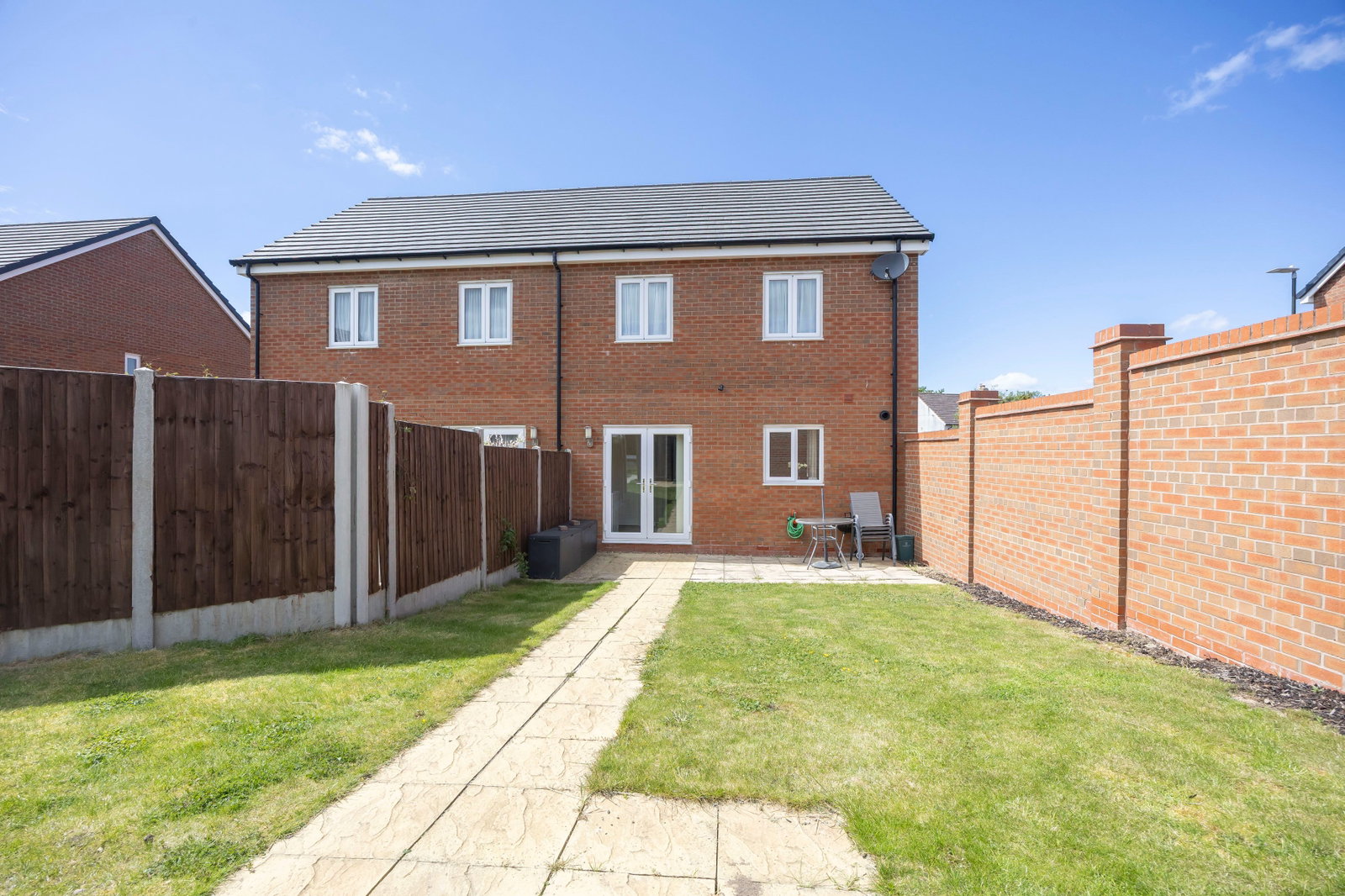 Semi Detached House in Cheltenham