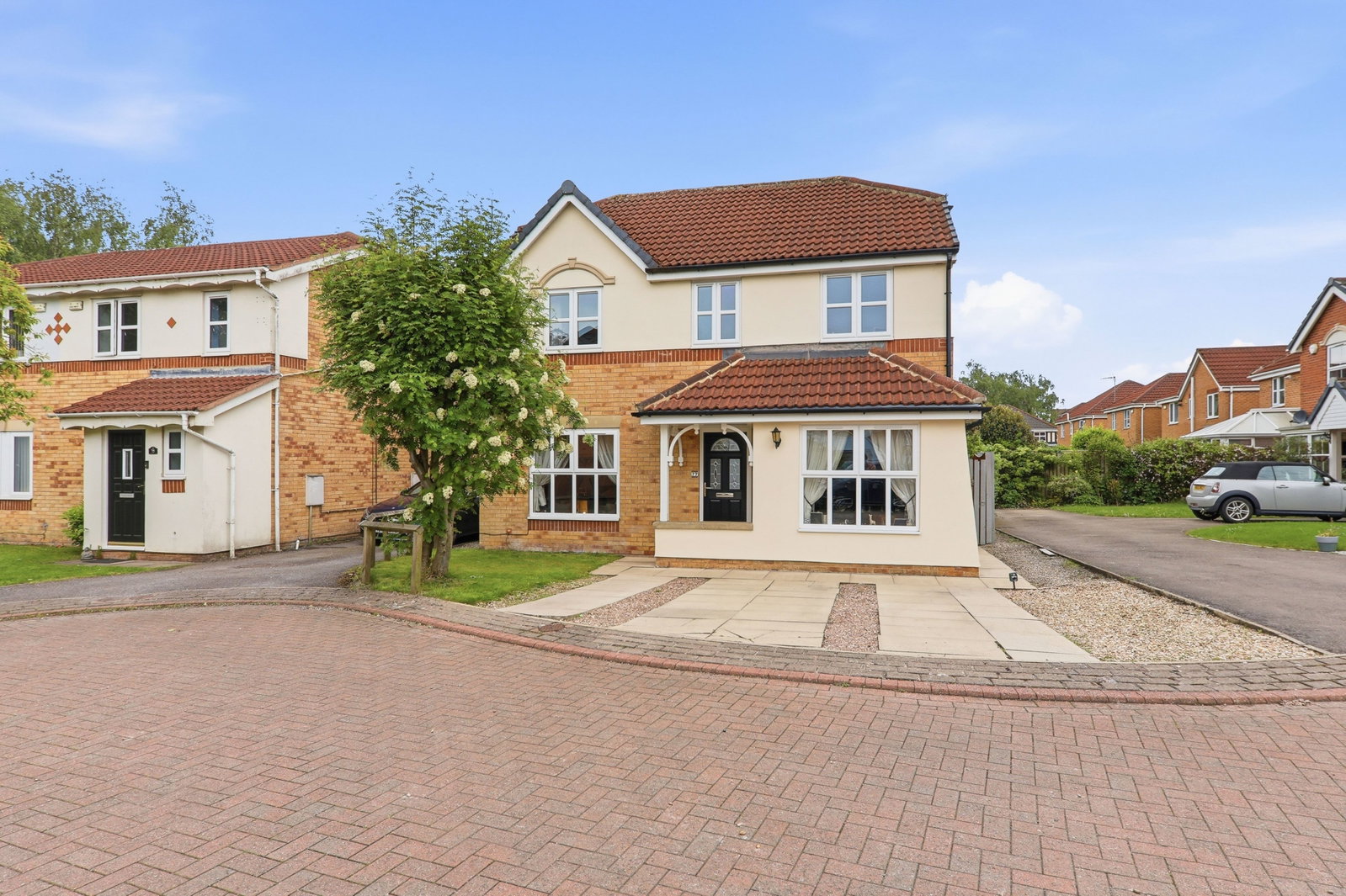 Detached House in Wakefield
