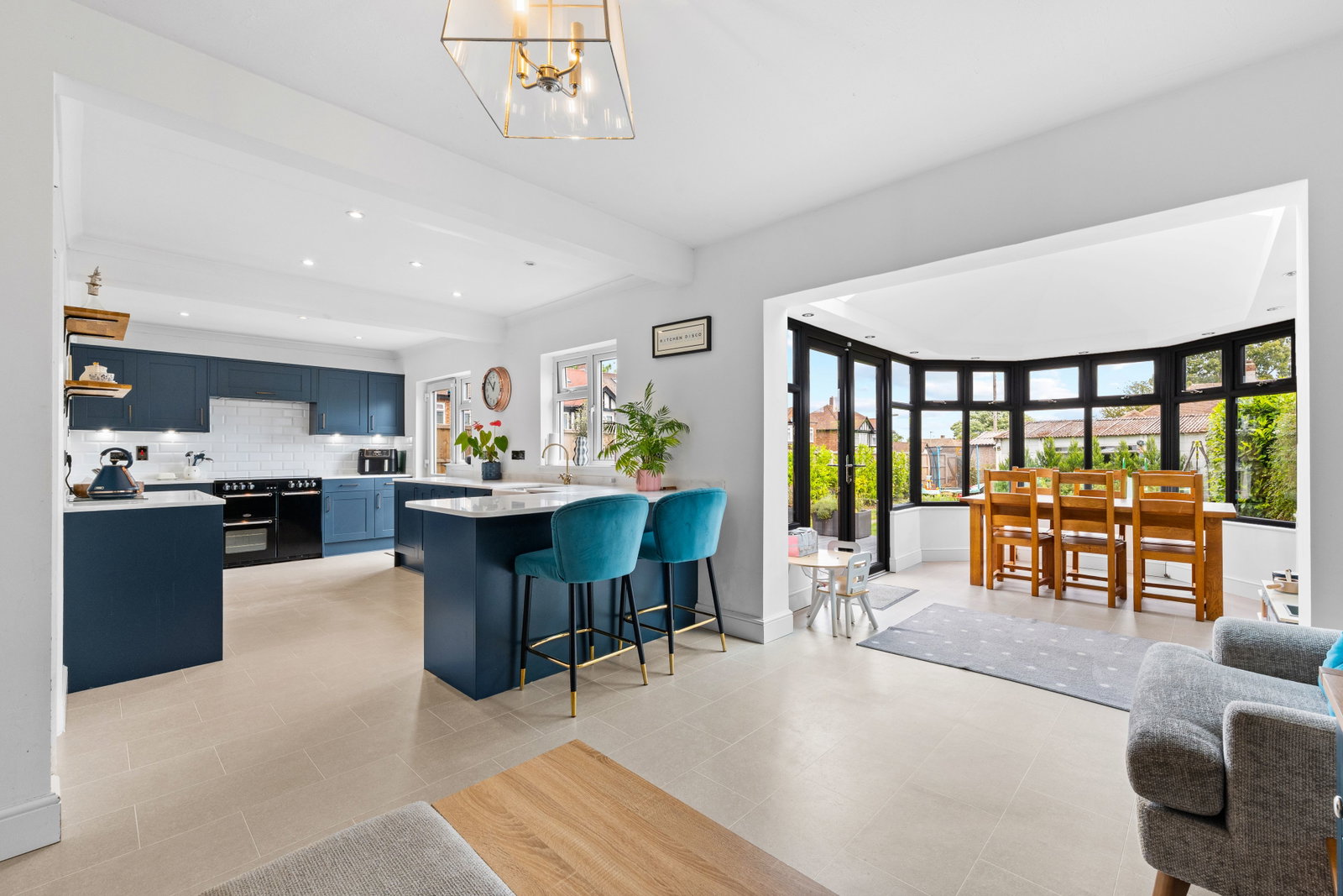 Semi Detached House in Stoneleigh