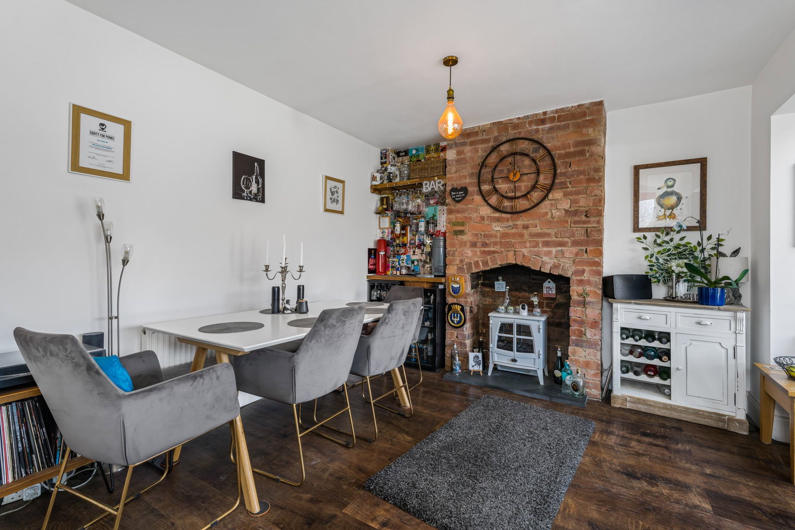 Semi Detached House in Cheltenham