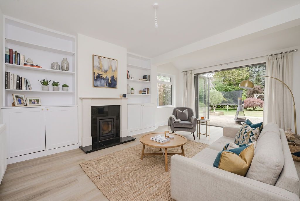 Detached House in Esher