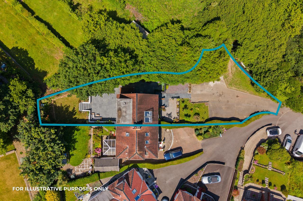 Semi Detached House in Swansea