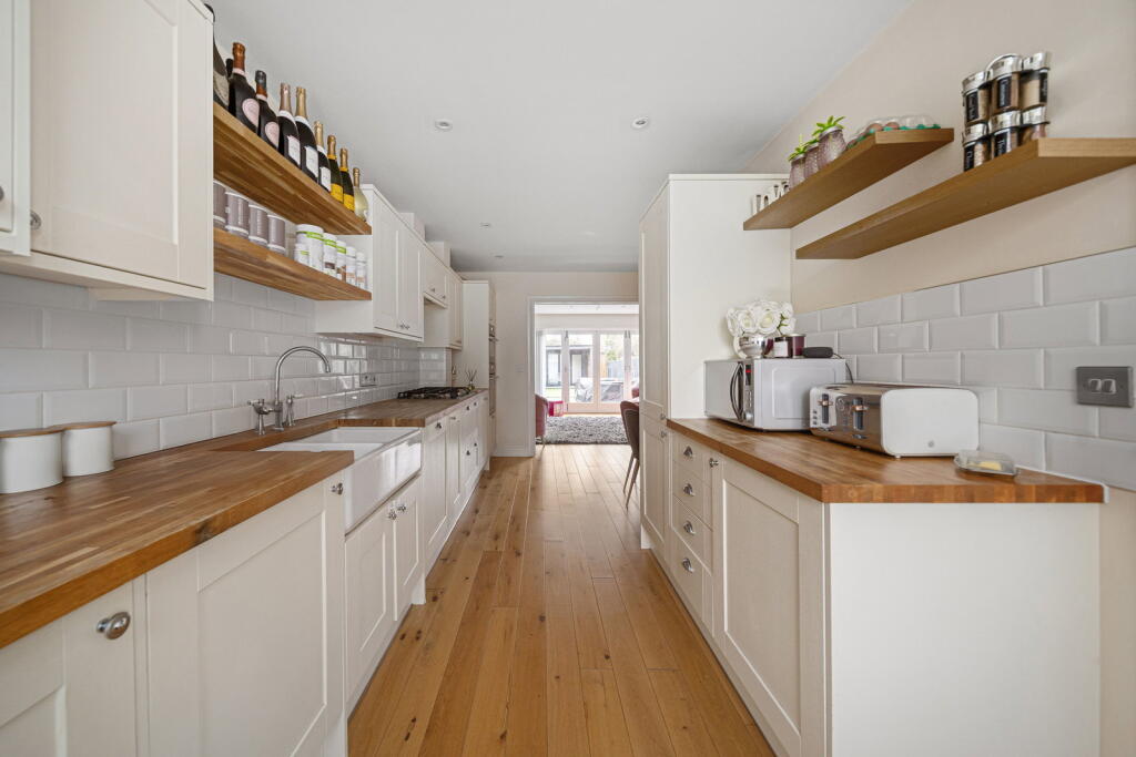 Semi Detached House in Gillingham