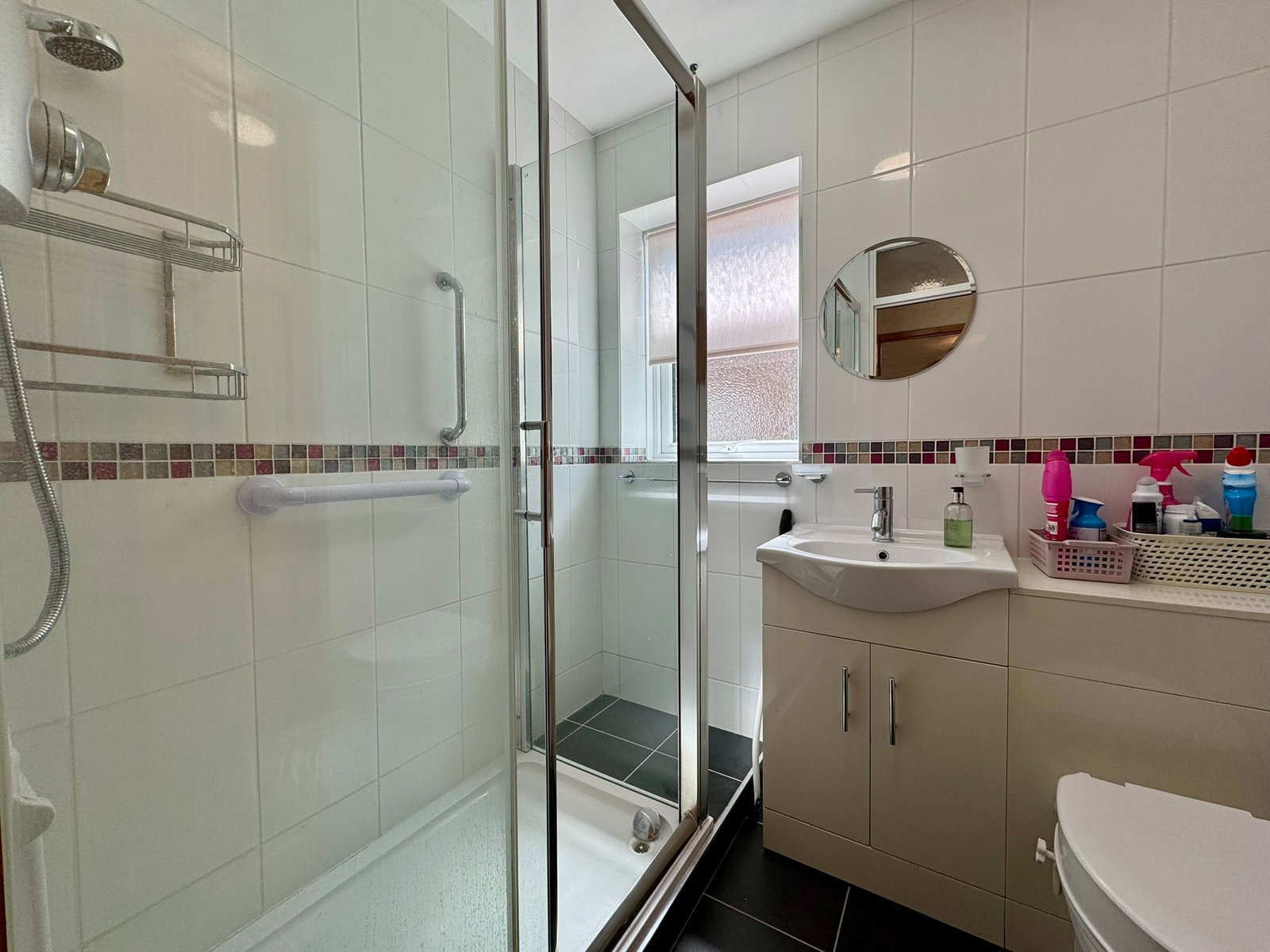 Semi Detached Bungalow in Ashford