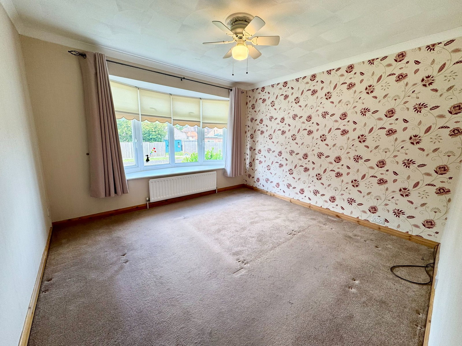 Semi Detached Bungalow in Ashford