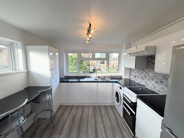 Flat in Bushey