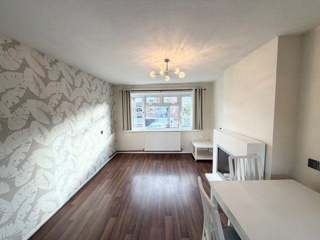 Flat in Bushey
