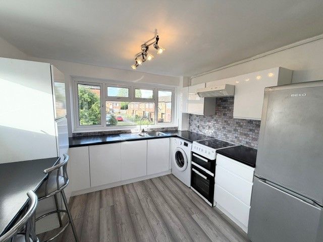 Flat in Bushey