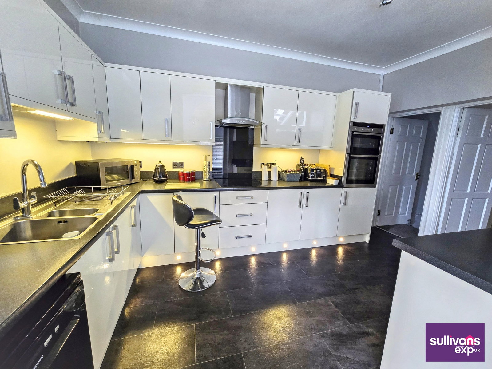 Semi Detached House in Swansea