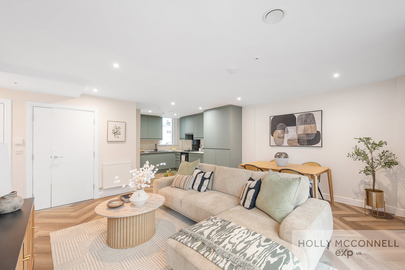 Flat for sale in London, Cynthia Ikeda Apartments, London, SE26 5HF