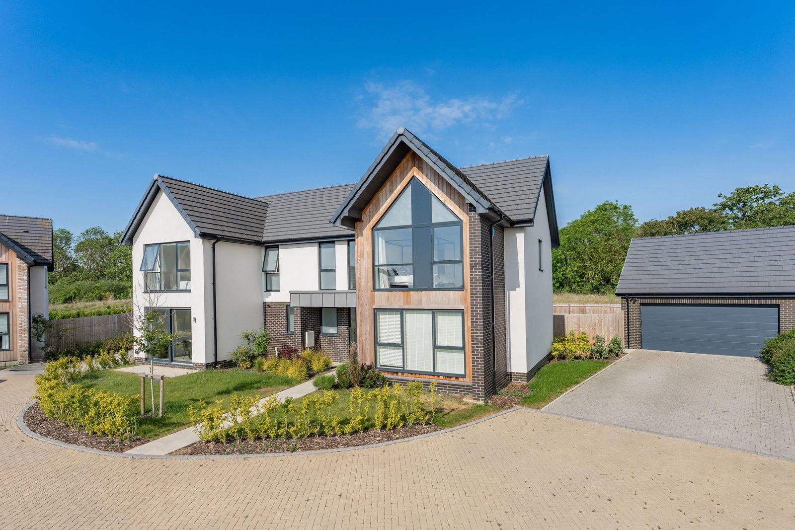 Detached House in Hampton