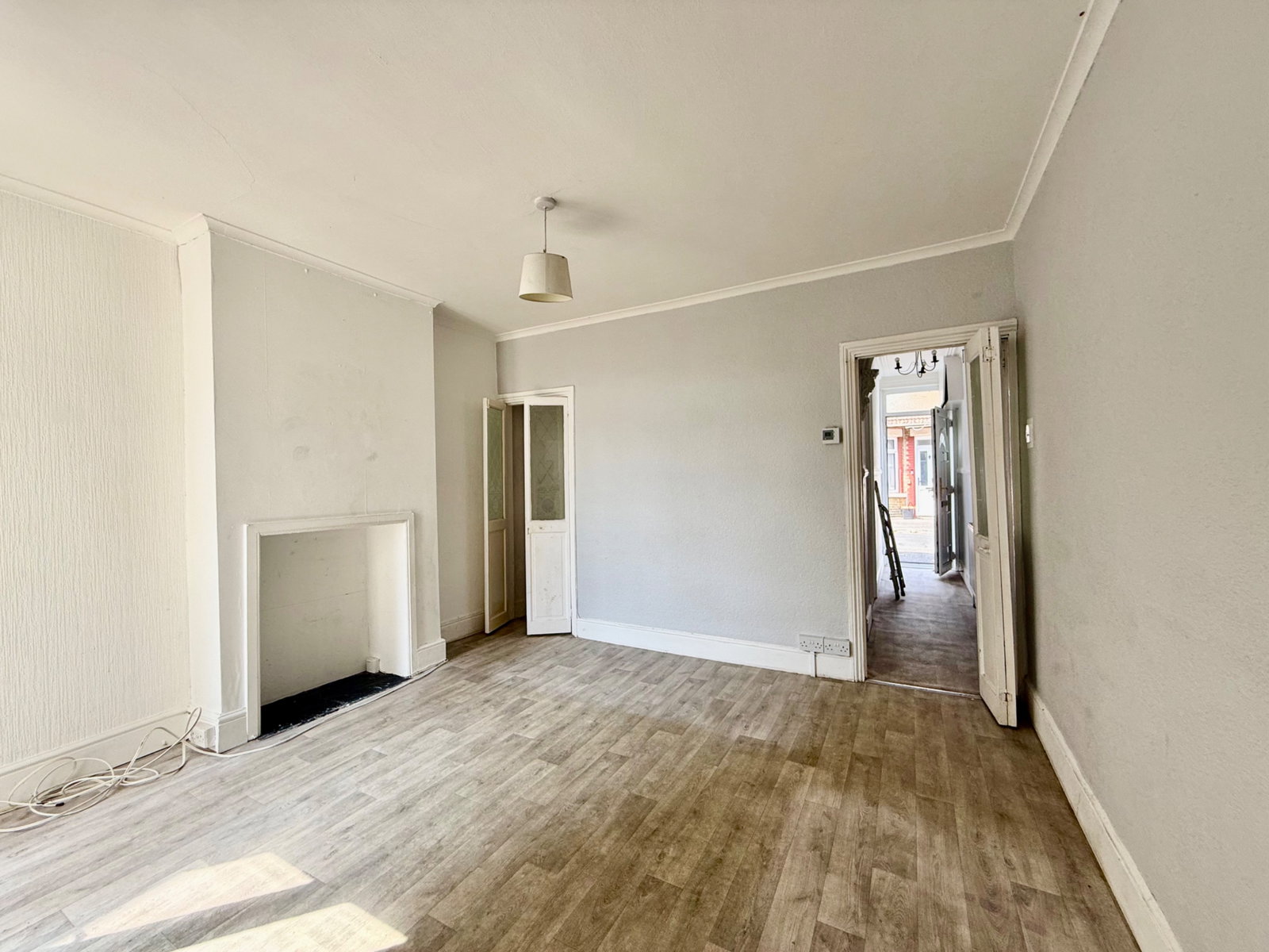 Terraced House for sale in Sheerness, Jefferson Road, Sheerness, ME12 2PX, 834 m²
