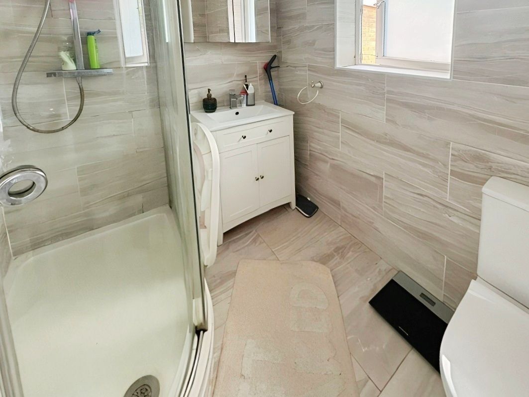 Semi Detached Bungalow in Hinckley