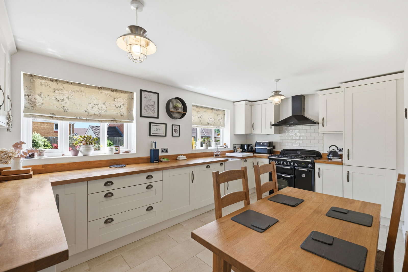 Detached House in Swansea