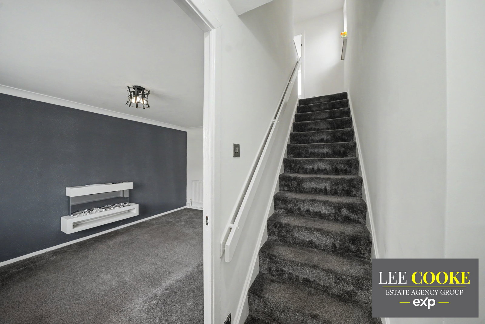 Detached House in Willenhall 5