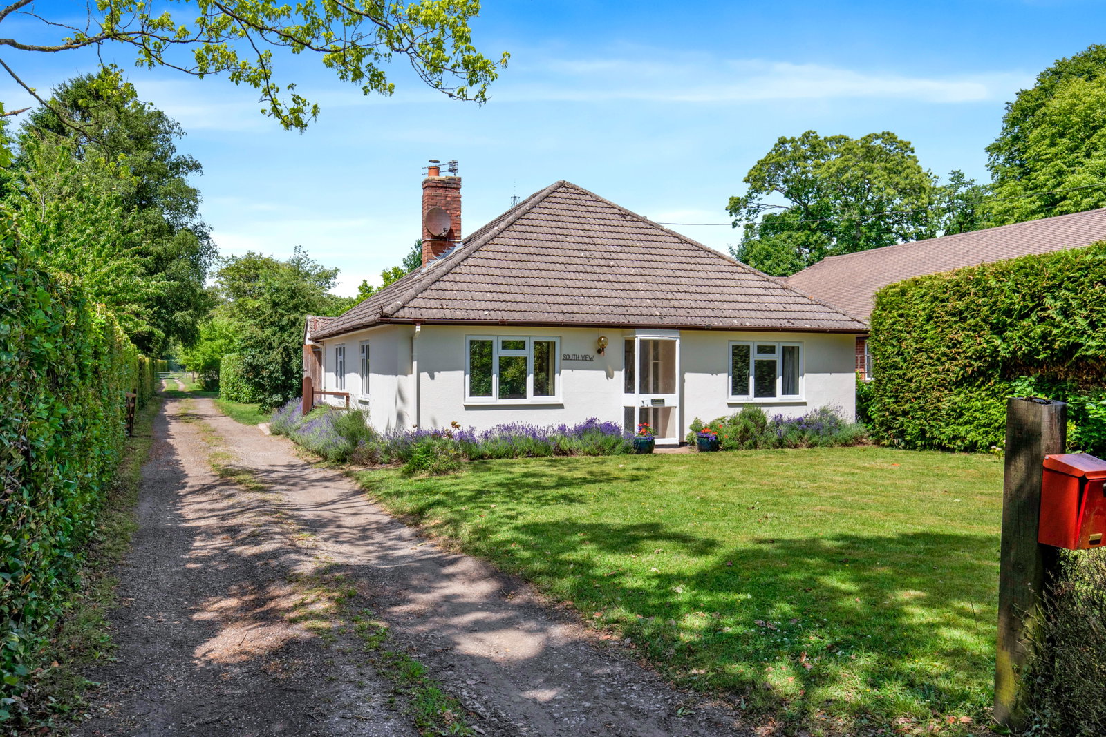 Bungalow in Alton