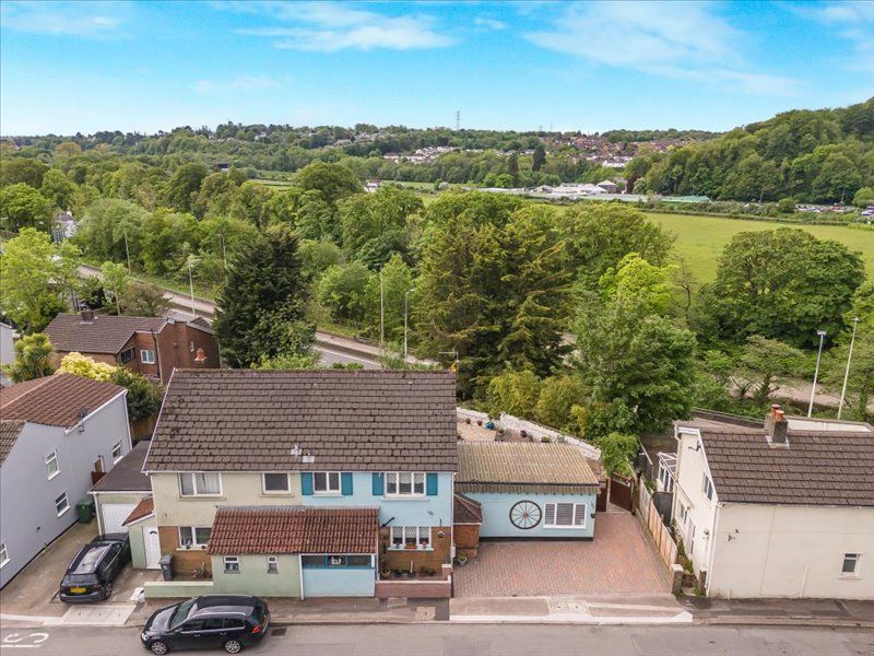 Semi Detached House in Cardiff