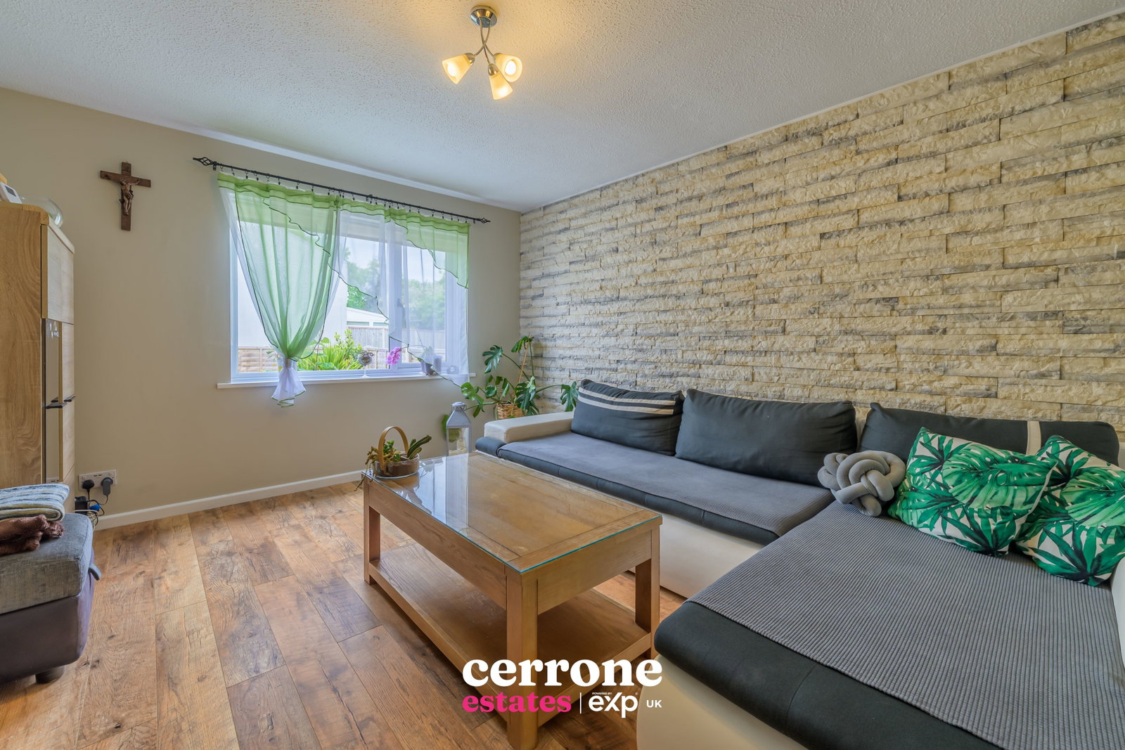 Terraced House in Redditch