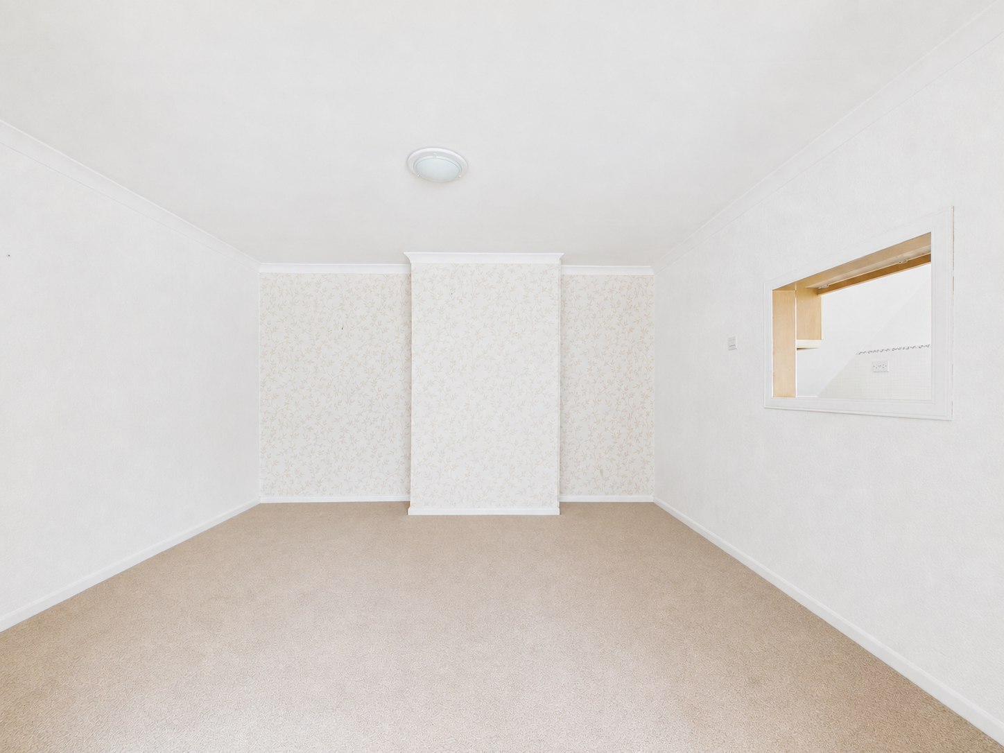 Semi Detached House in Rochester