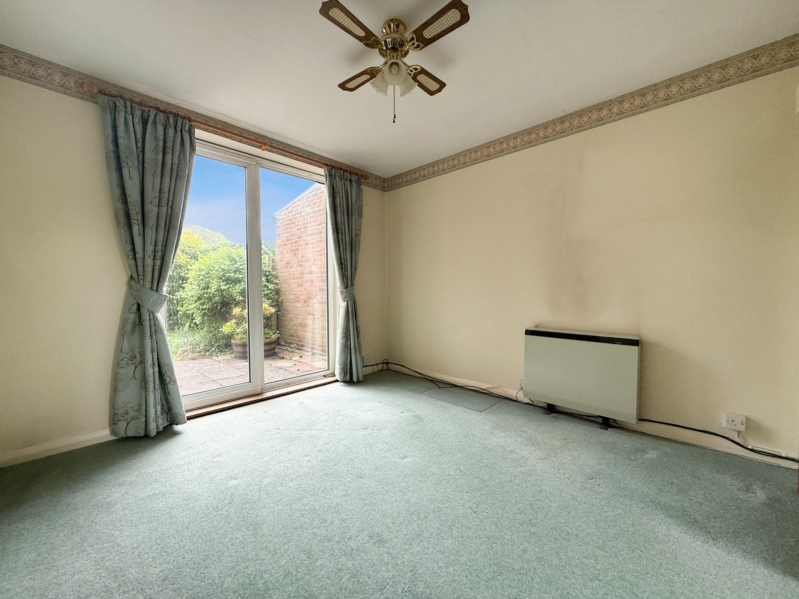 Semi Detached House in Devizes
