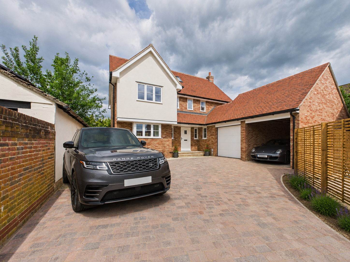 Detached House in Halstead