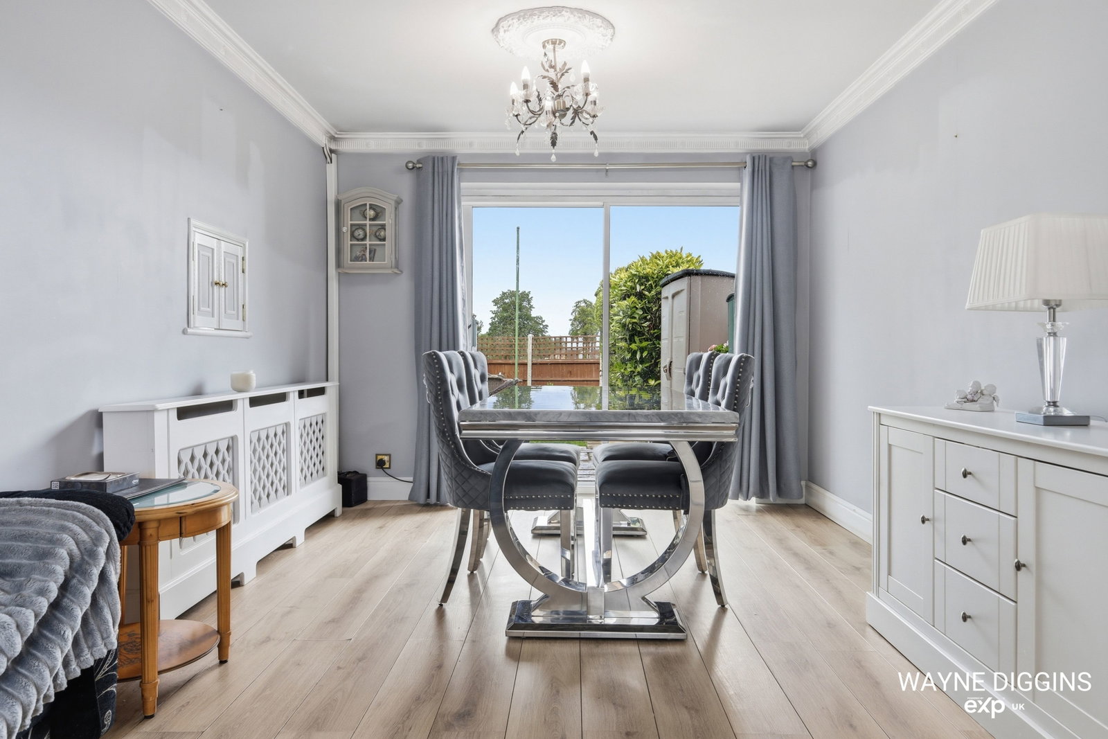 Terraced House in Grays 5