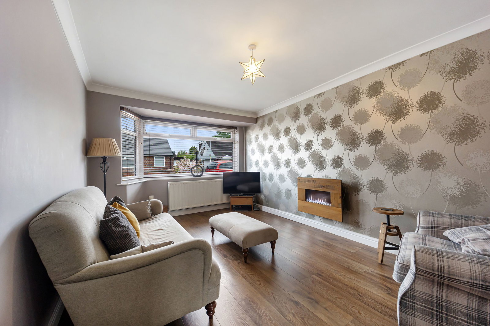 Semi Detached House in Leigh