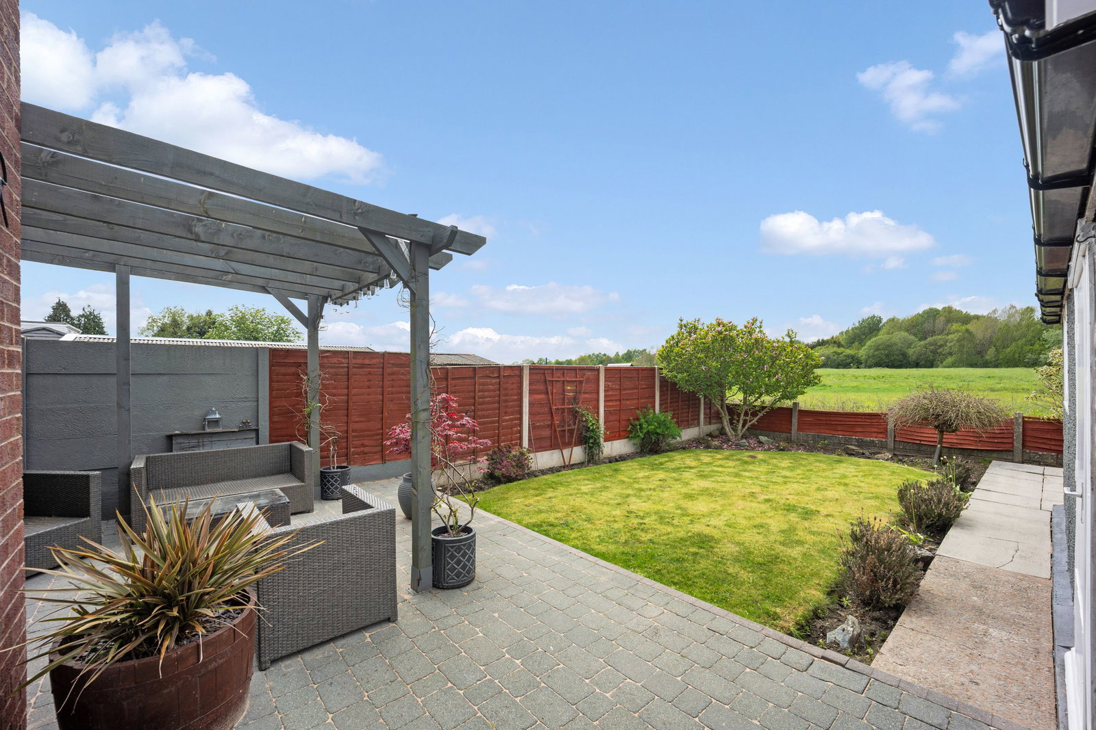Semi Detached House in Leigh