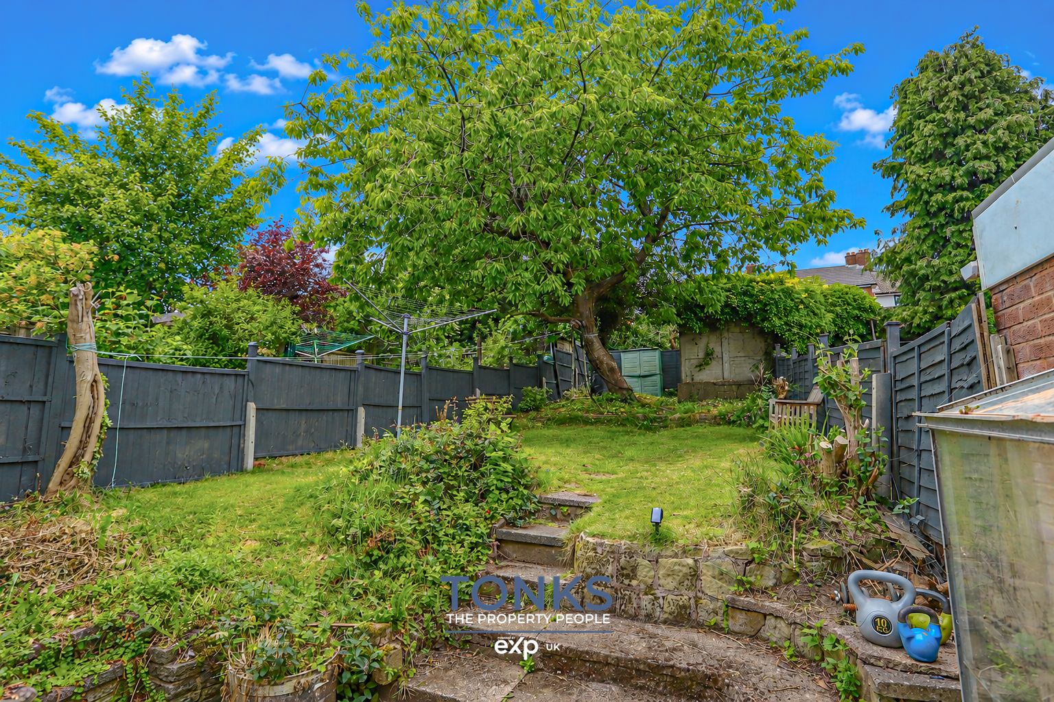 Semi Detached House in Oldbury