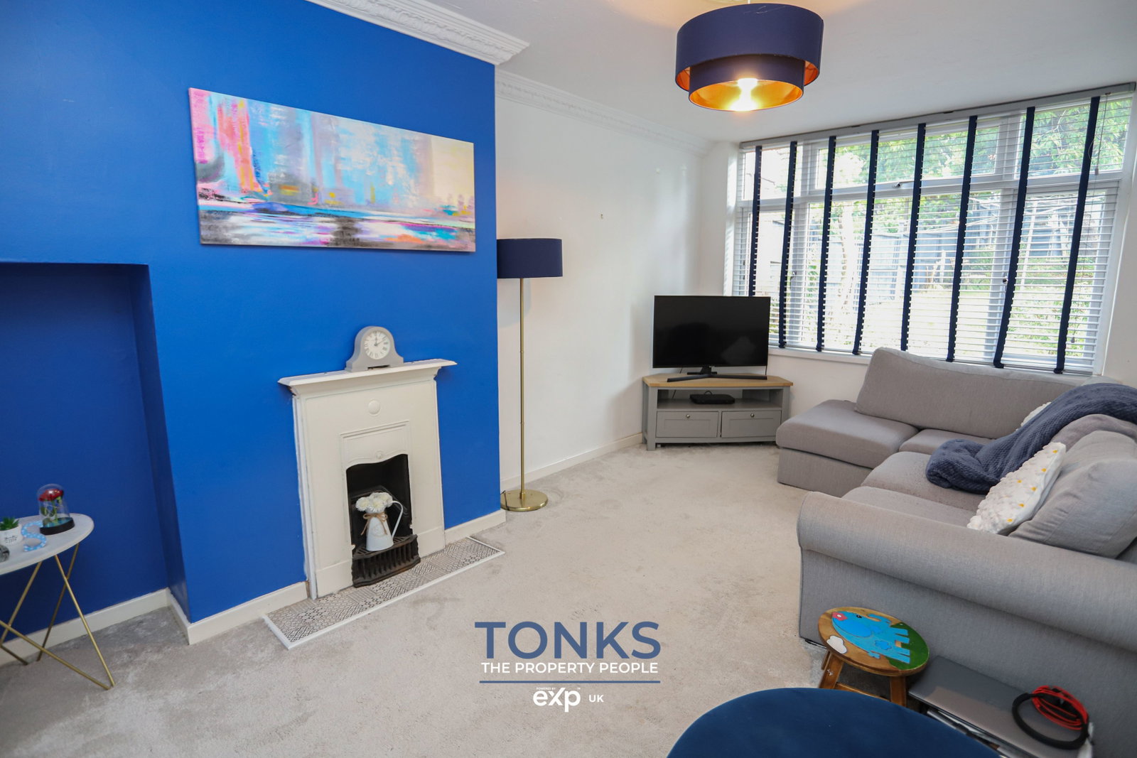 Semi Detached House in Oldbury