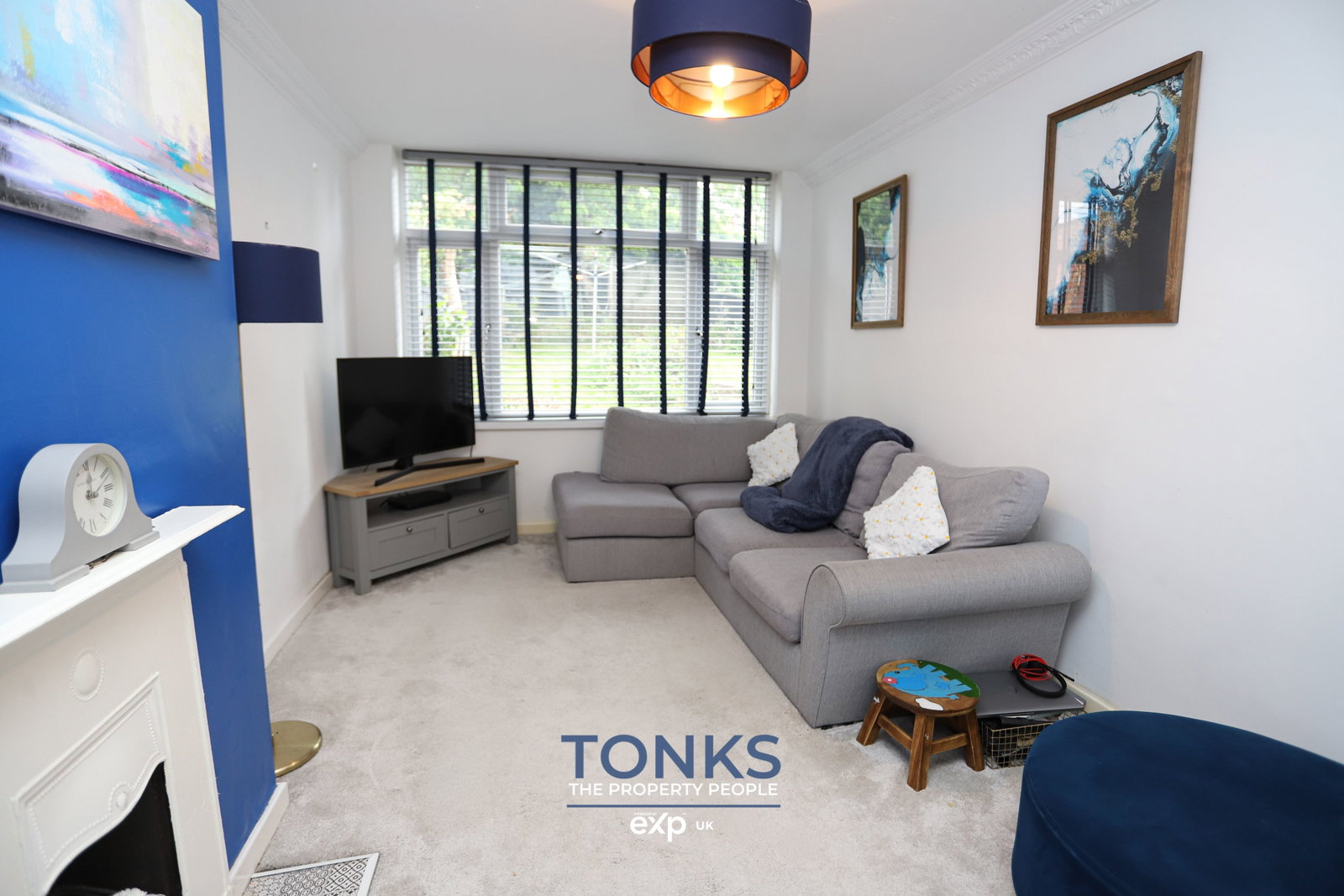 Semi Detached House in Oldbury