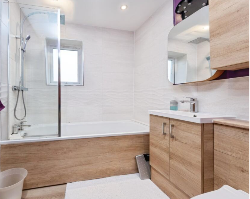 Semi Detached House in Milton Keynes